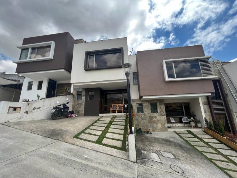 T344 Terreno en venta dentro de urbanización